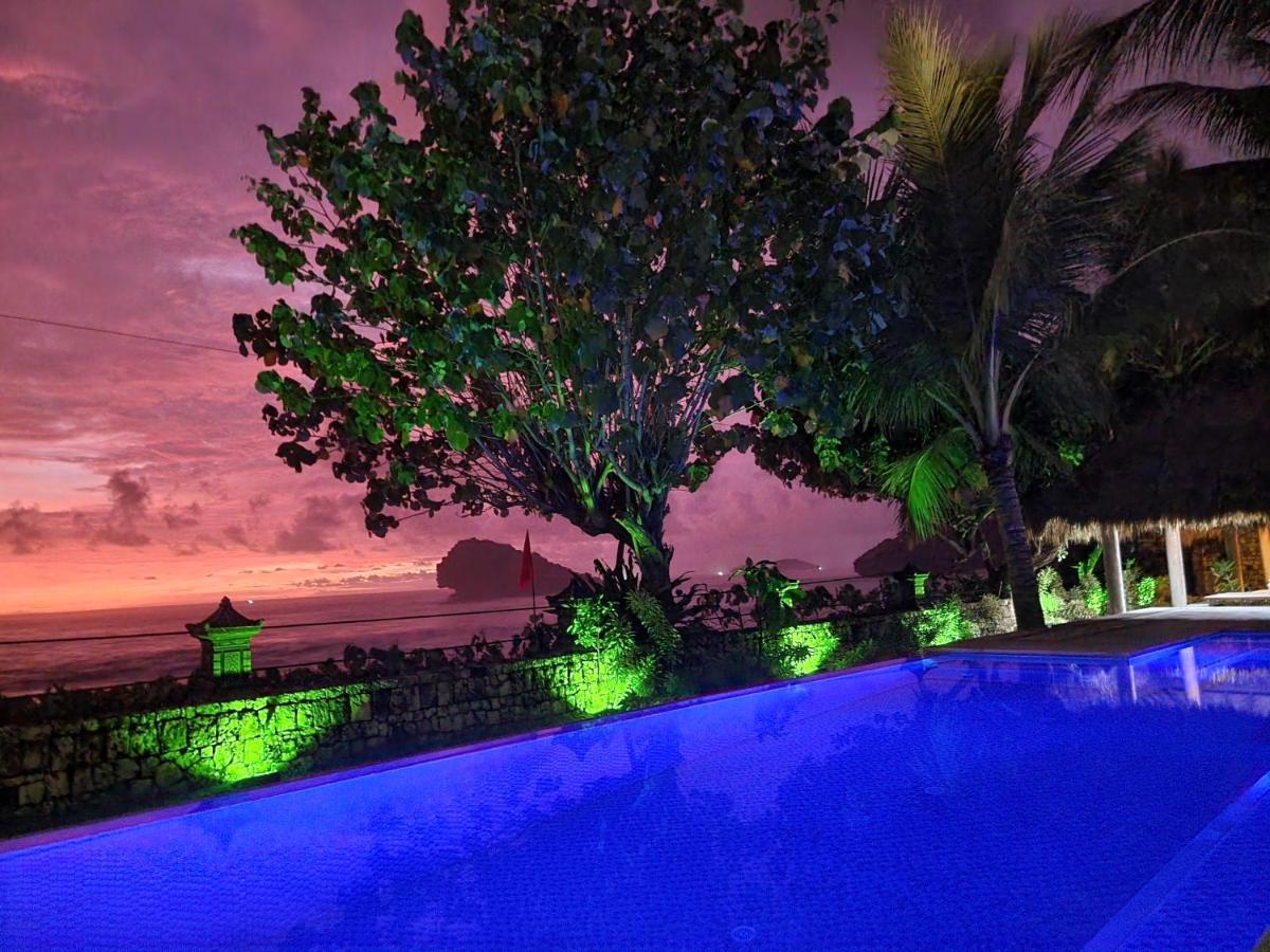 Istana Ombak Eco Resort Pacitan Dış mekan fotoğraf