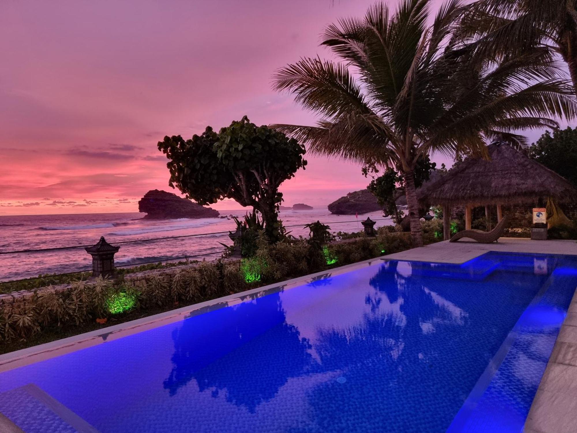 Istana Ombak Eco Resort Pacitan Dış mekan fotoğraf