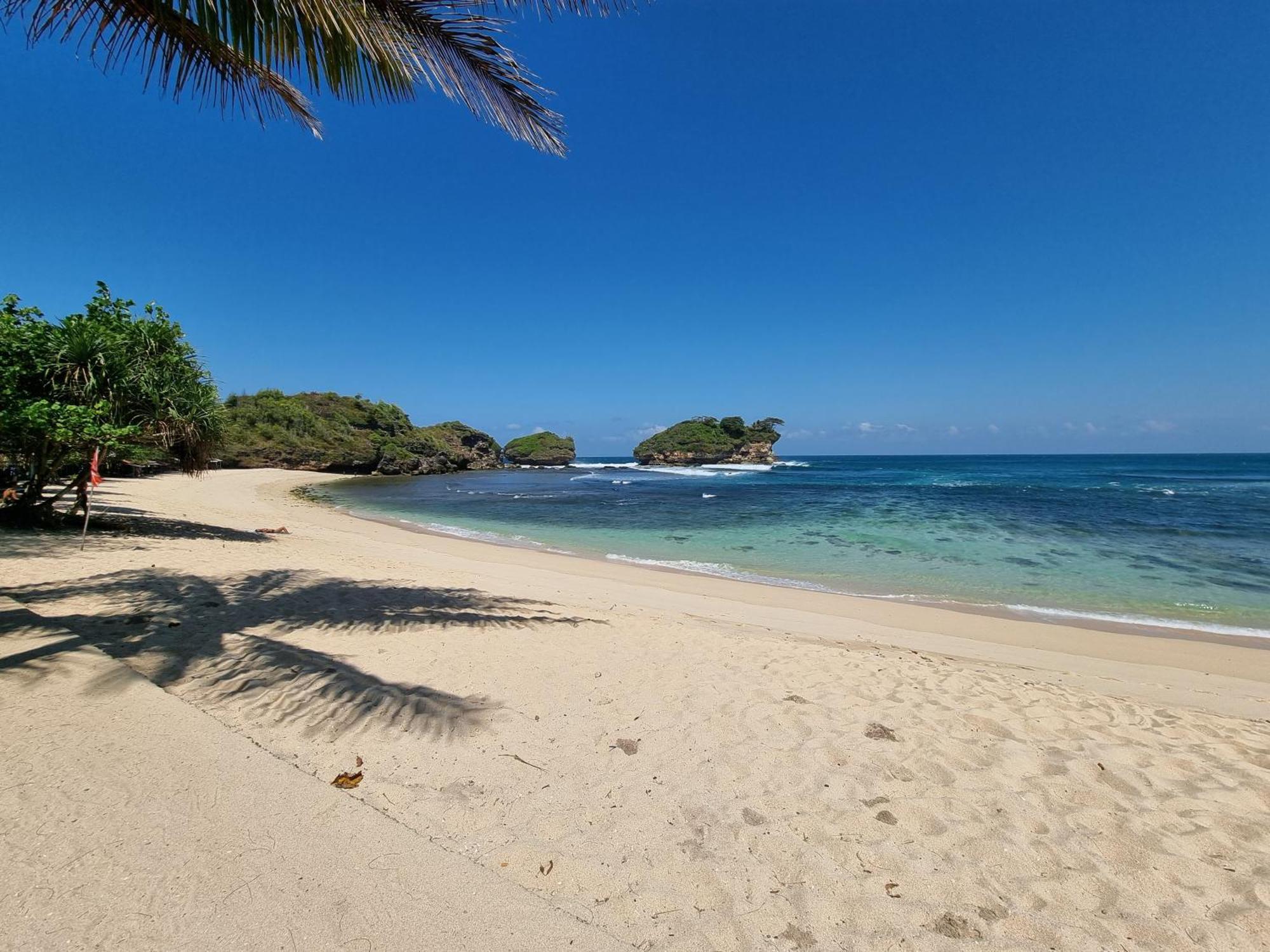 Istana Ombak Eco Resort Pacitan Dış mekan fotoğraf