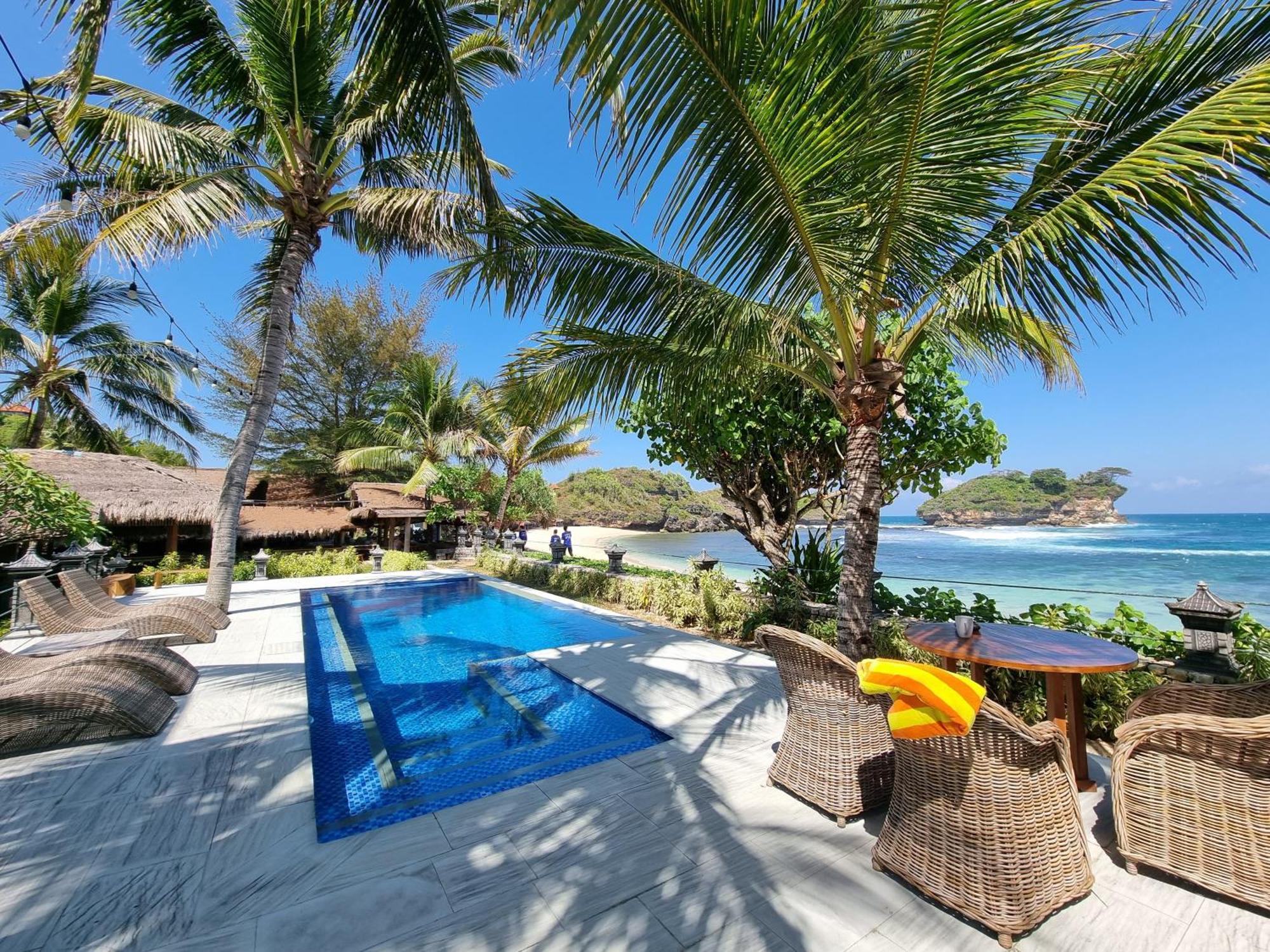 Istana Ombak Eco Resort Pacitan Dış mekan fotoğraf