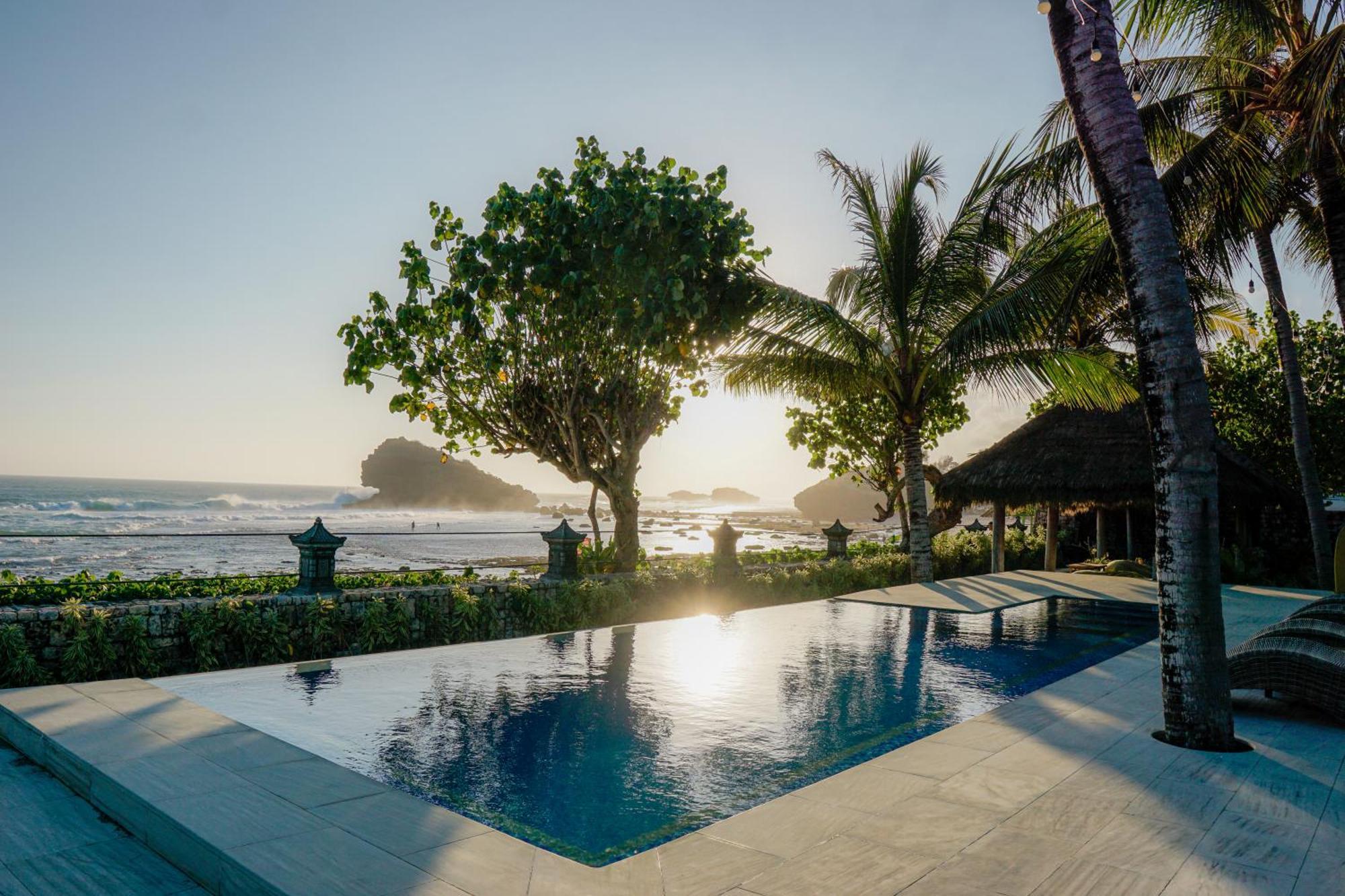 Istana Ombak Eco Resort Pacitan Dış mekan fotoğraf