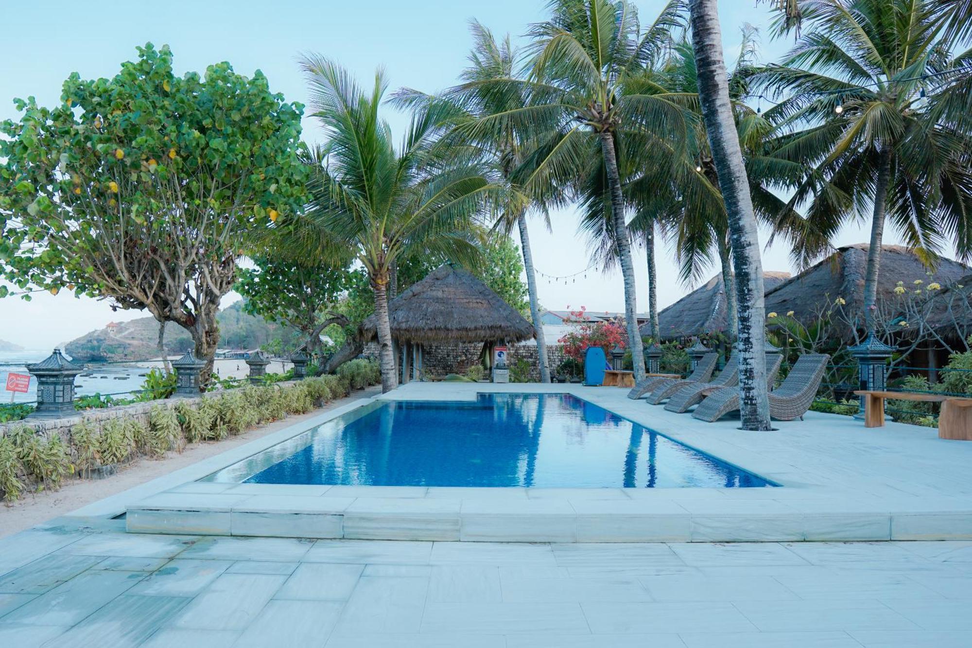Istana Ombak Eco Resort Pacitan Dış mekan fotoğraf