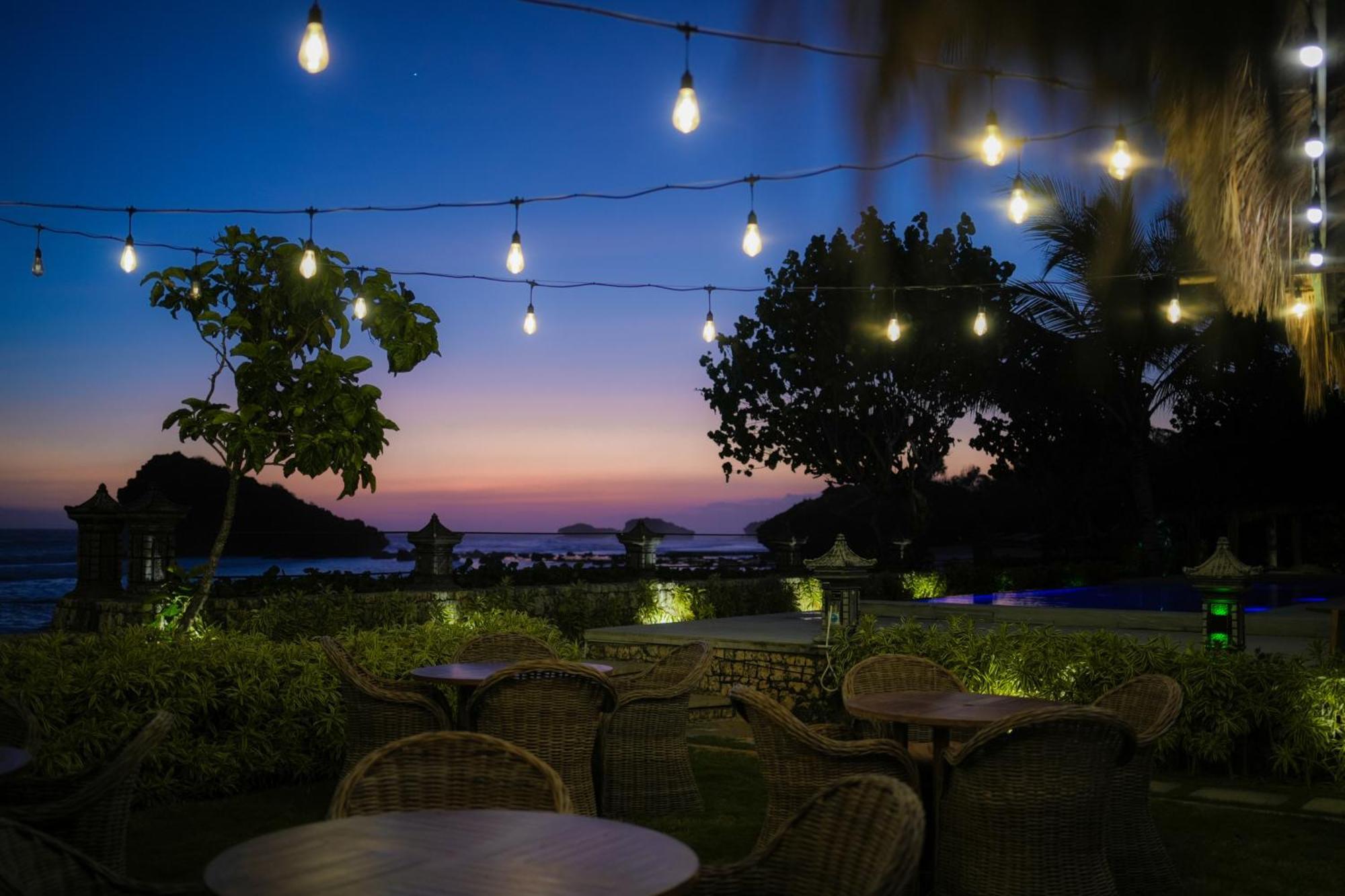 Istana Ombak Eco Resort Pacitan Dış mekan fotoğraf