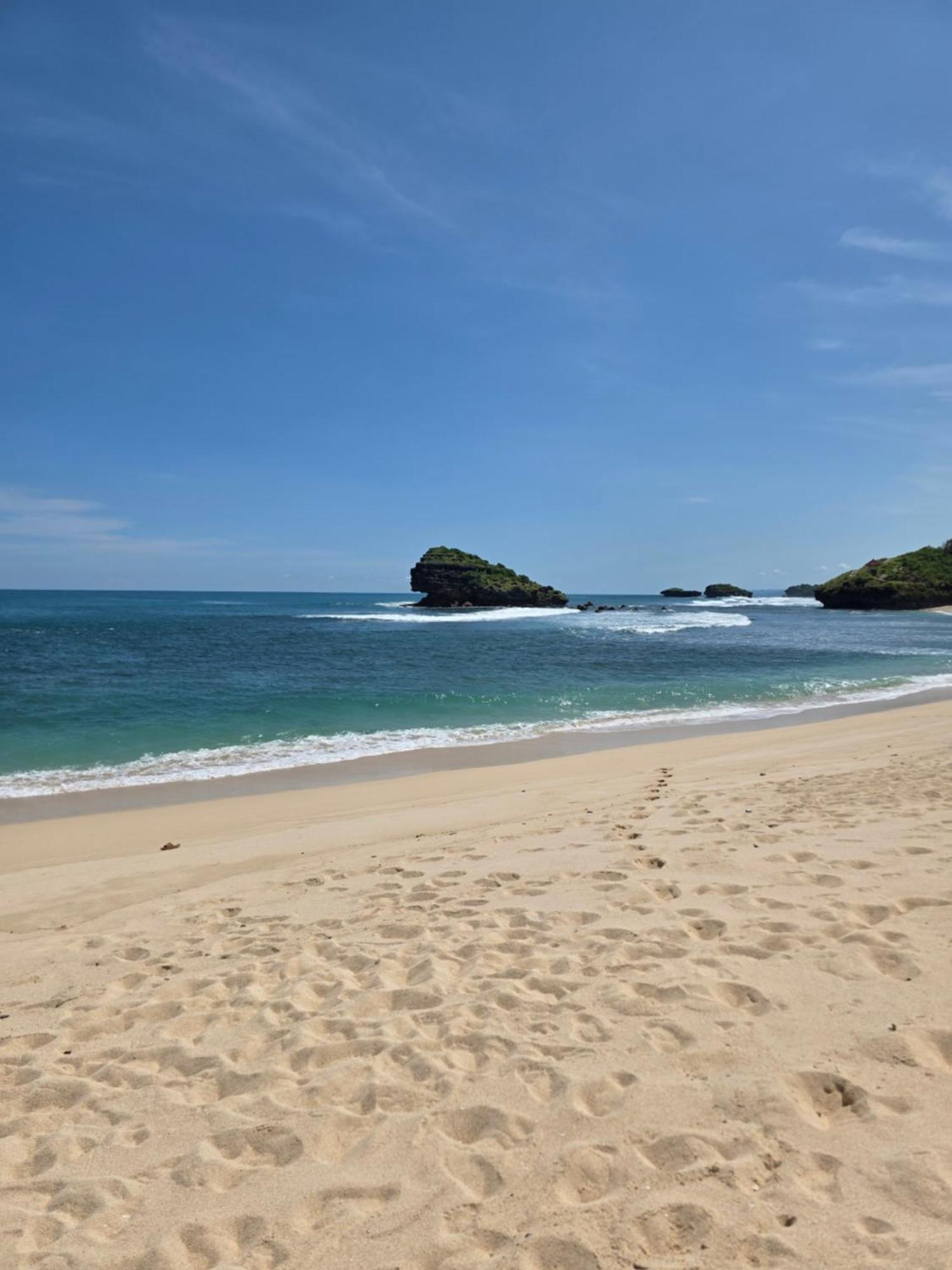 Istana Ombak Eco Resort Pacitan Dış mekan fotoğraf